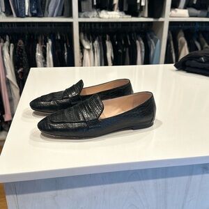 Stuart Weitzman woman shoes